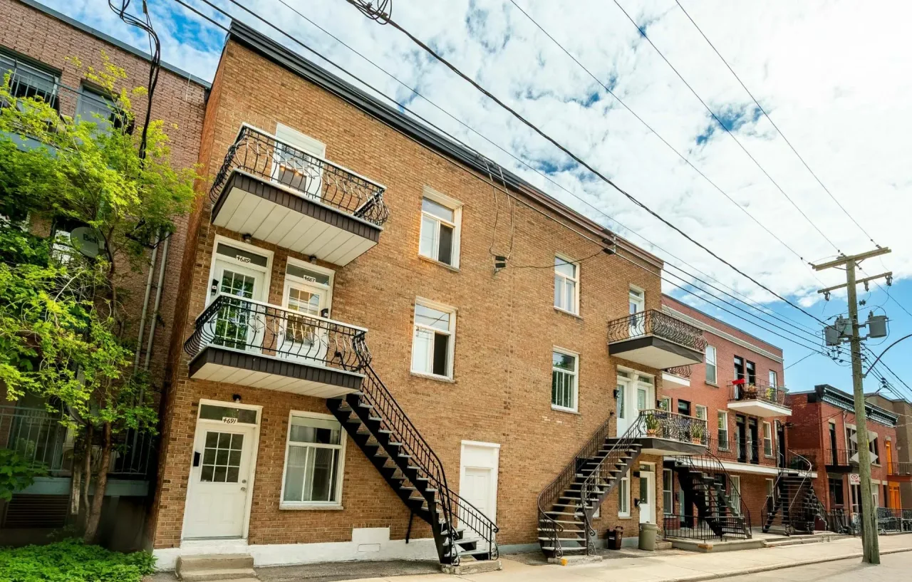 Triplex sold, Le Plateau-Mont-Royal